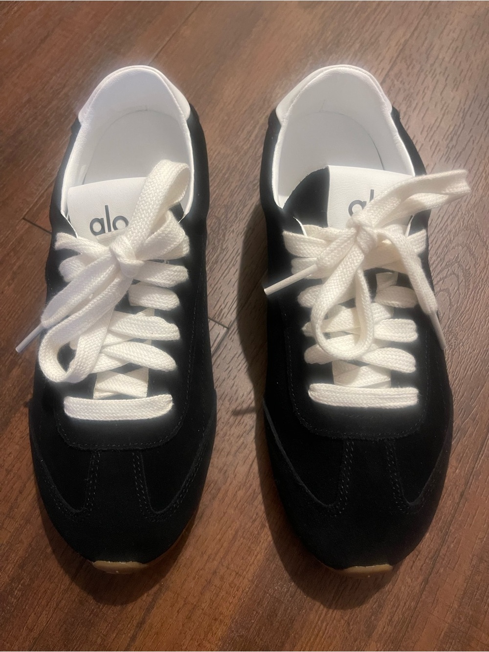 ALO Yoga Black and White Low-Top Sneakers